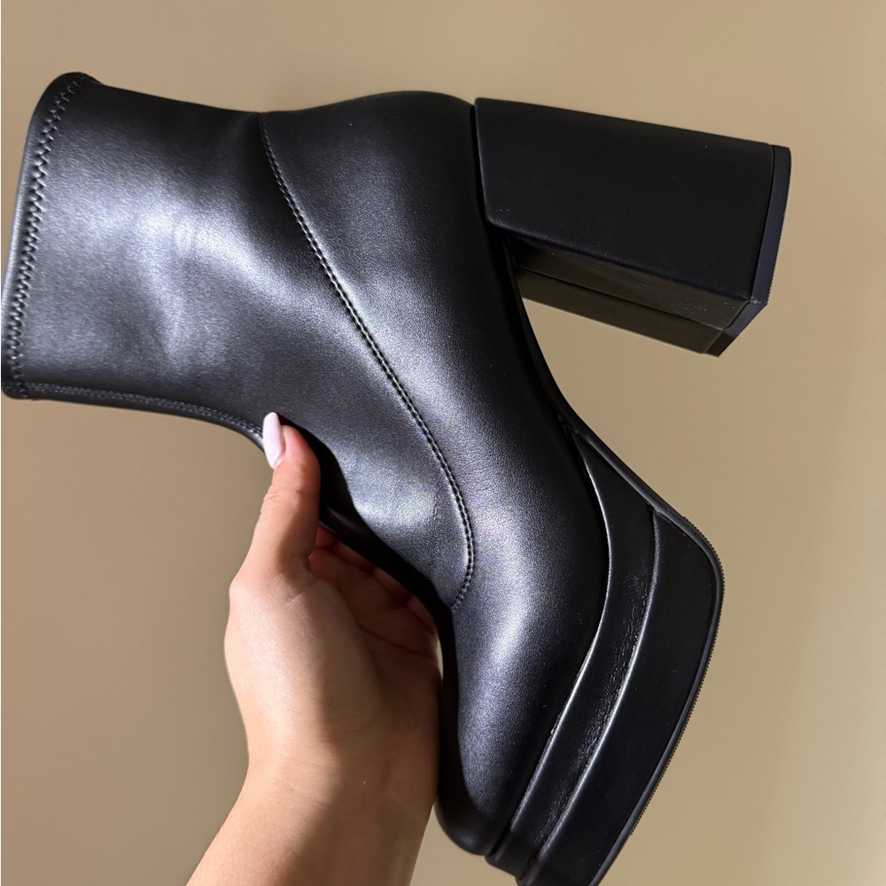 Target Black Ankle Boots with Chunky Heel and Side Zipper